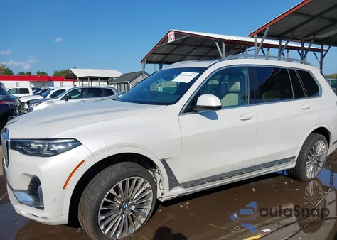 2021 BMW X7 xDrive40I z USA, uszkodzony, nr VIN 5UXCW2C05M9H69423